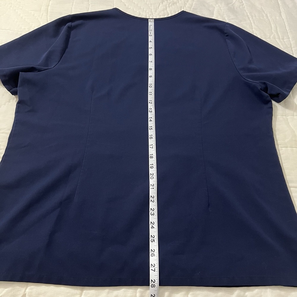 Figs Scrub Top Women XXL Blue Casma 3 Pocket V Neck Medical Nurse Stretch FW1100 - Picture 6 of 7